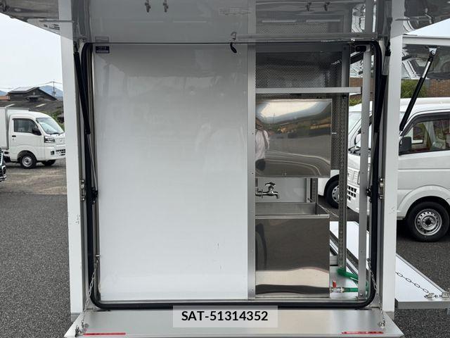 Nissan CLIPPER 2018-03 1276186-10