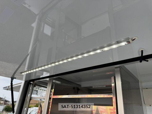 Nissan CLIPPER 2018-03 1276186-11