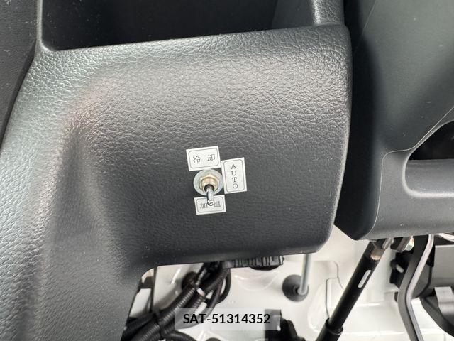 Nissan CLIPPER 2018-03 1276186-22