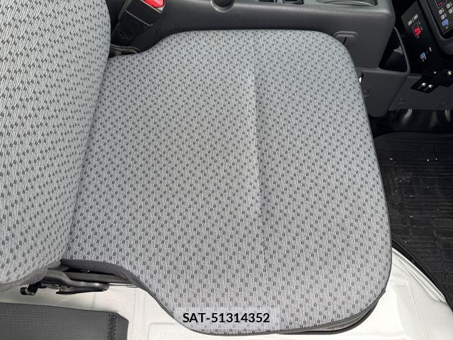 Nissan CLIPPER 2018-03 1276186-27