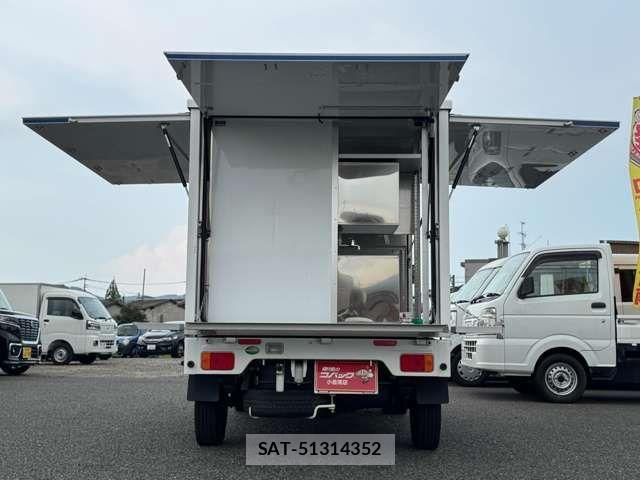 Nissan CLIPPER 2018-03 1276186-6