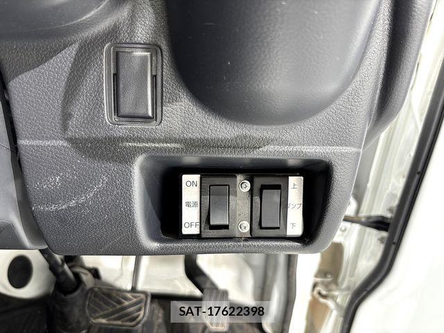 Nissan CLIPPER 2022-09 1346114-23