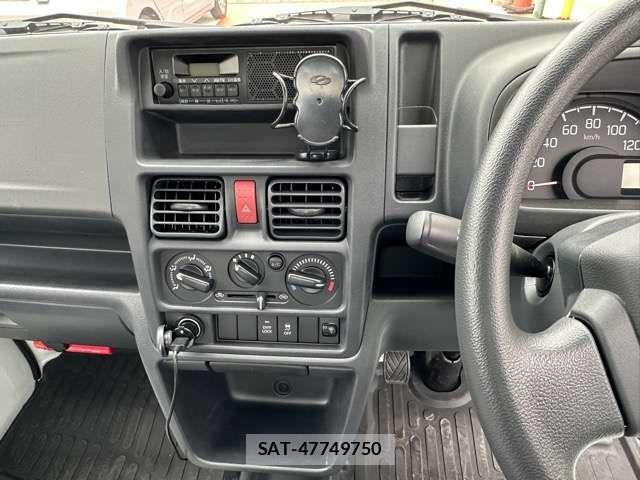Nissan CLIPPER 2022-08 6015208-15