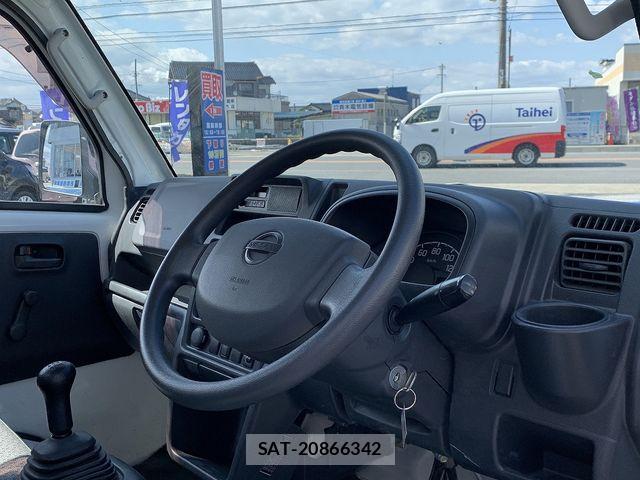 Nissan CLIPPER 2019-09 6015210-16
