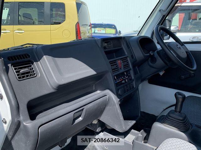 Nissan CLIPPER 2019-09 6015210-18