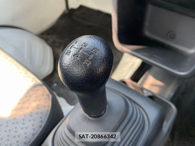 Nissan CLIPPER 2019-09 6015210-4