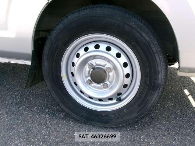 Nissan CLIPPER 2017-01 6305741-12