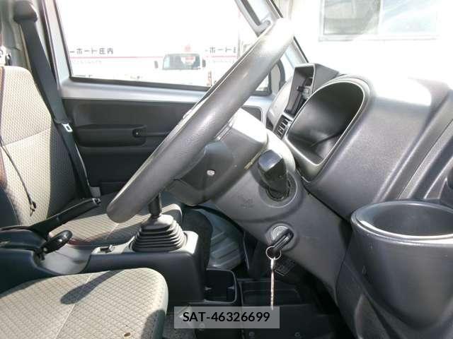 Nissan CLIPPER 2017-01 6305741-29