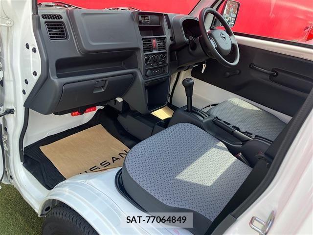 Nissan CLIPPER 2023-10 7562594-24