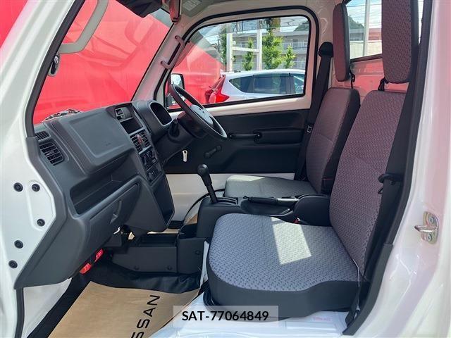 Nissan CLIPPER 2023-10 7562594-25