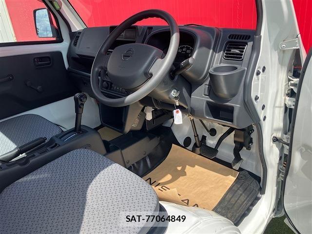 Nissan CLIPPER 2023-10 7562594-2