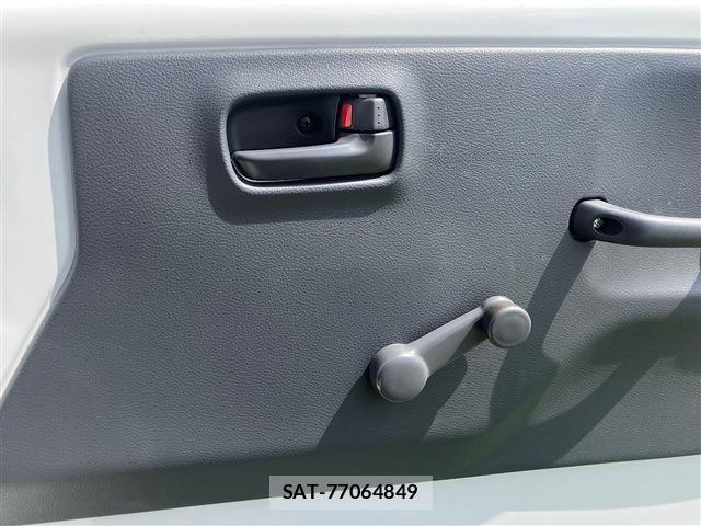 Nissan CLIPPER 2023-10 7562594-7