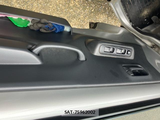 Nissan CLIPPER 2015-12 7980417-13