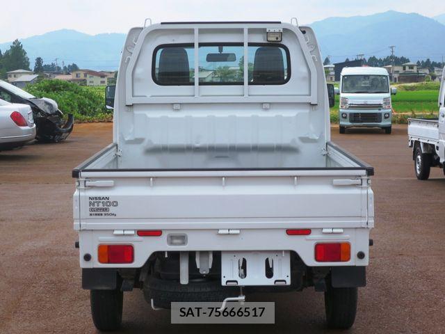 Nissan CLIPPER 2023-04 8100973-3