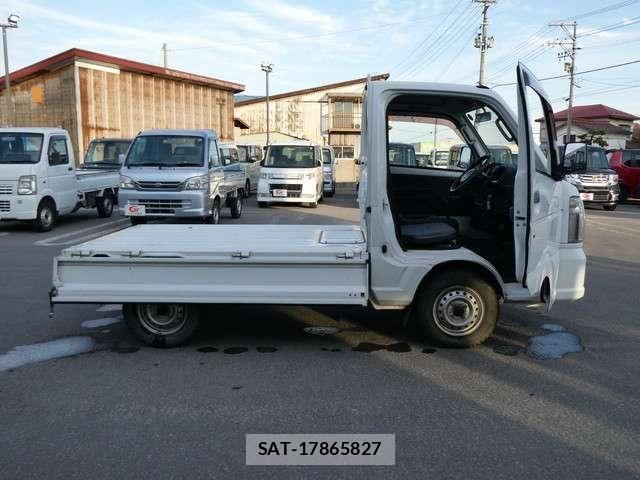 Nissan CLIPPER 2016-09 8355266-7