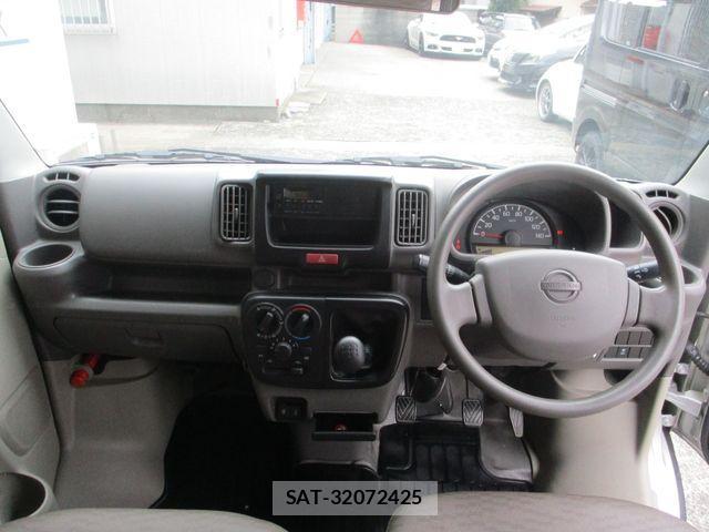 Nissan CLIPPER 2023-04 1303535-1