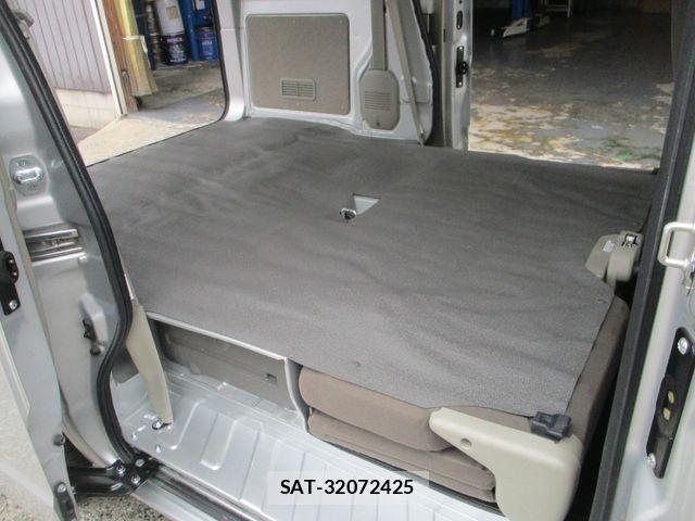 Nissan CLIPPER 2023-04 1303535-24