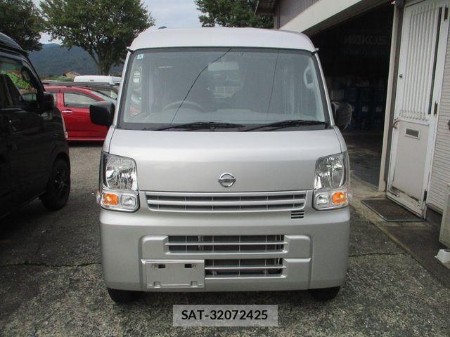 Nissan CLIPPER 2023-04 1303535-26