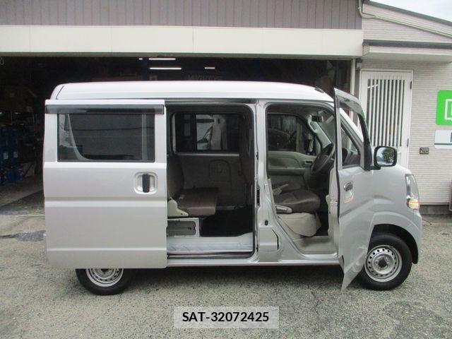 Nissan CLIPPER 2023-04 1303535-28