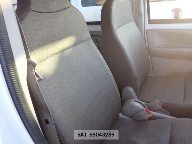 Nissan CLIPPER 2021-10 1355251-17
