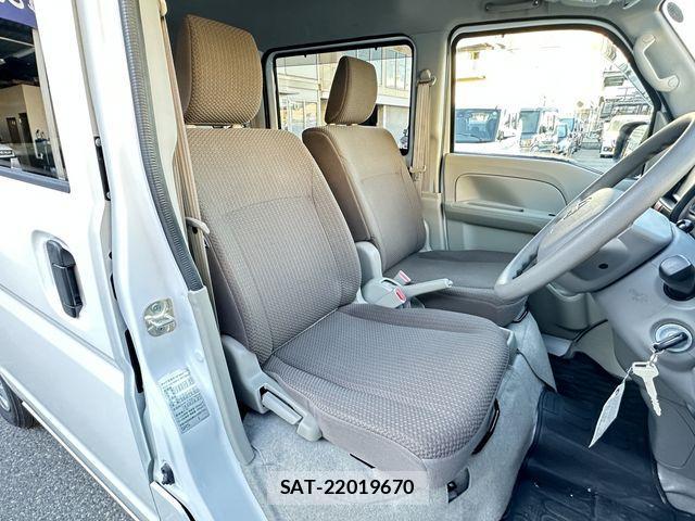 Nissan CLIPPER 2024-05 2031816-13