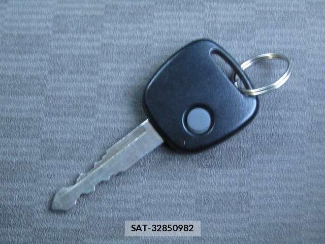Nissan CLIPPER 2024-02 2318561-8