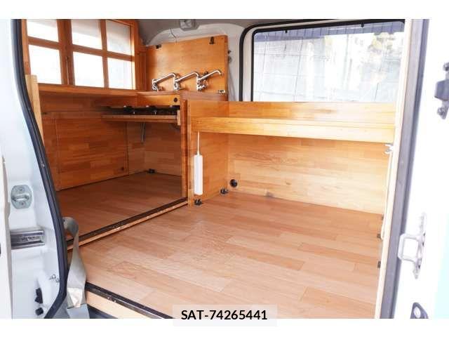 Nissan CLIPPER 2016-10 4046680-10