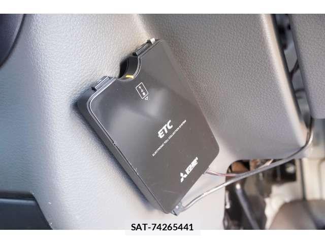 Nissan CLIPPER 2016-10 4046680-17