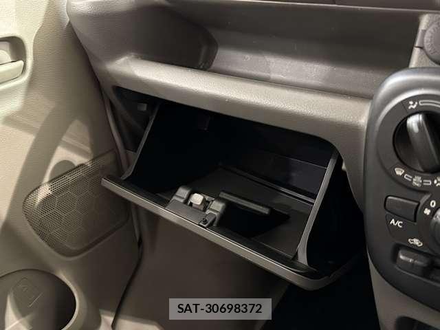Nissan CLIPPER 2017-09 4756457-19