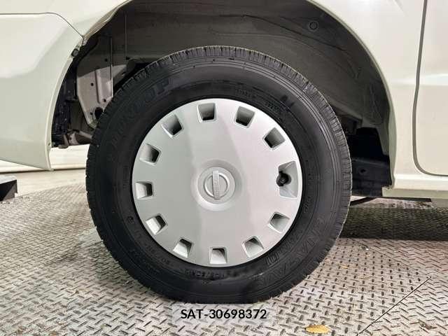 Nissan CLIPPER 2017-09 4756457-29