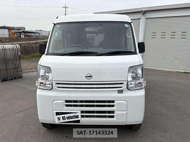 Nissan CLIPPER 2017-11 4974801-1