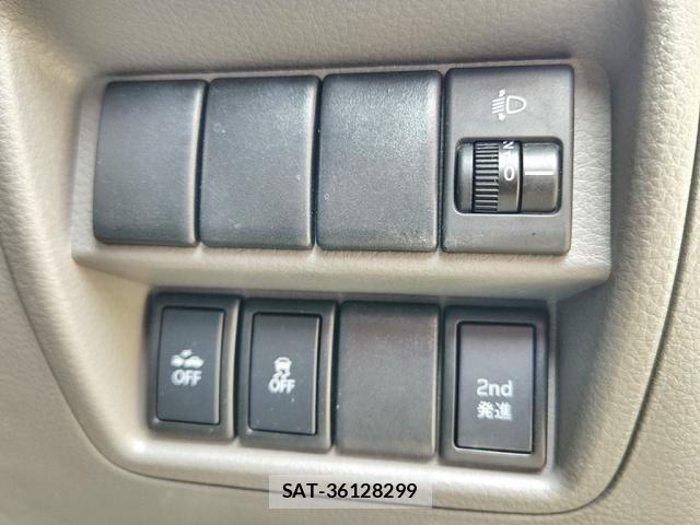 Nissan CLIPPER 2018-07 5874692-22