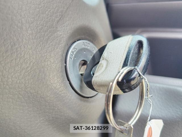 Nissan CLIPPER 2018-07 5874692-23