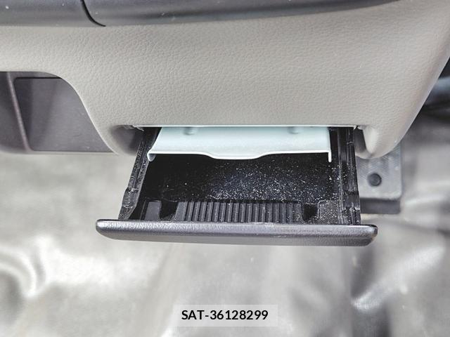 Nissan CLIPPER 2018-07 5874692-28