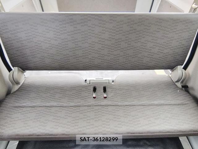 Nissan CLIPPER 2018-07 5874692-7