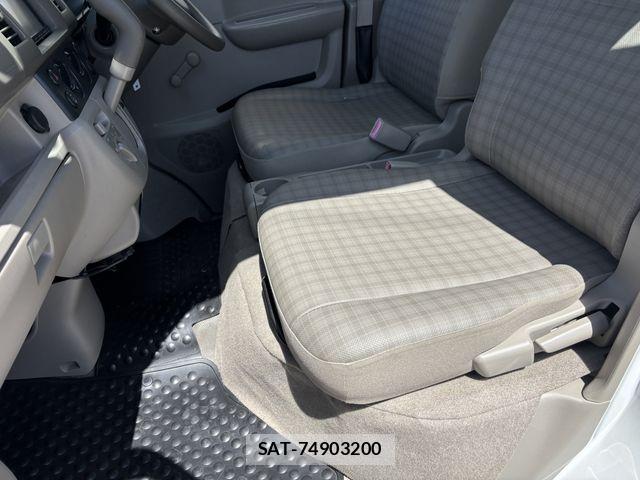 Nissan CLIPPER 2014-09 6272527-11