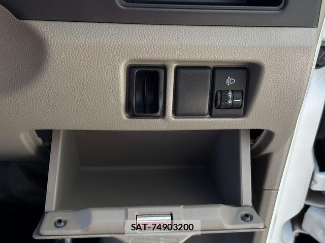 Nissan CLIPPER 2014-09 6272527-23