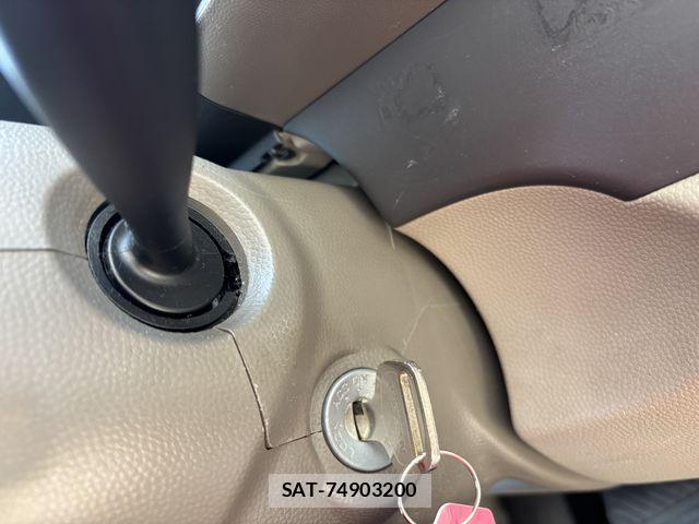 Nissan CLIPPER 2014-09 6272527-24