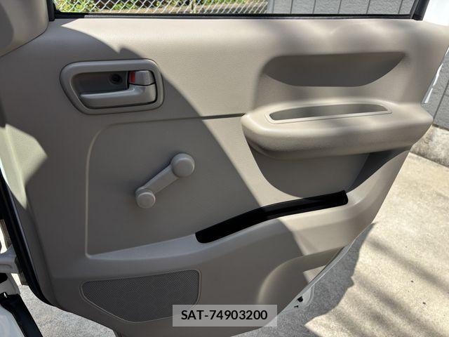 Nissan CLIPPER 2014-09 6272527-25