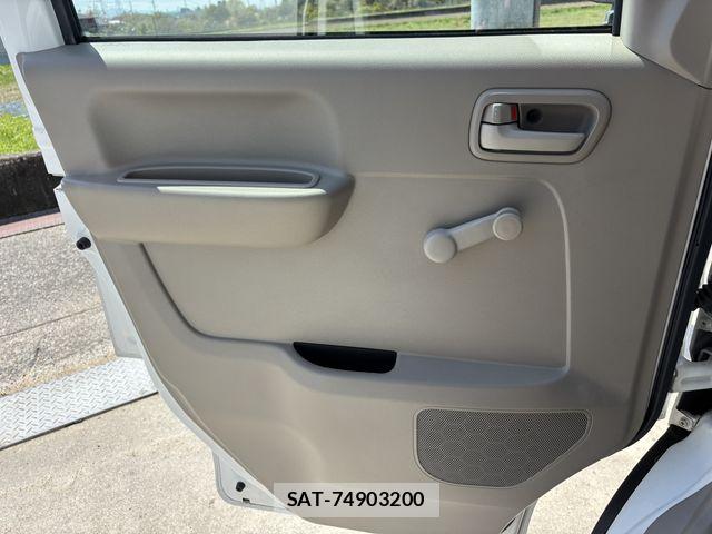 Nissan CLIPPER 2014-09 6272527-26