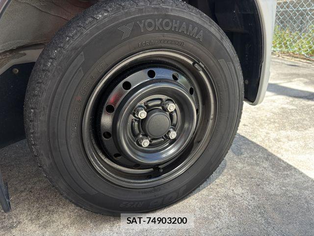 Nissan CLIPPER 2014-09 6272527-29