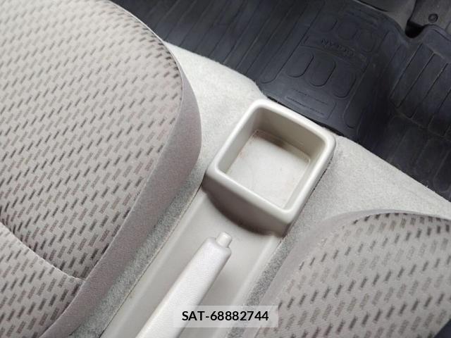 Nissan CLIPPER 2017-02 6673036-18