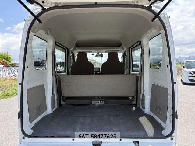 Nissan CLIPPER 2017-03 6677355-21