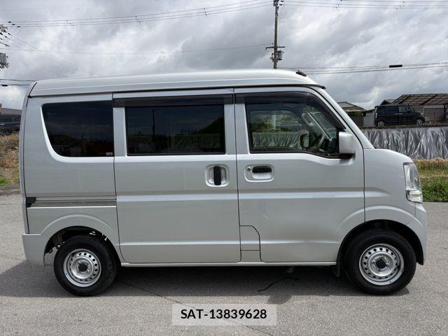 Nissan CLIPPER 2022-02 6677352-3