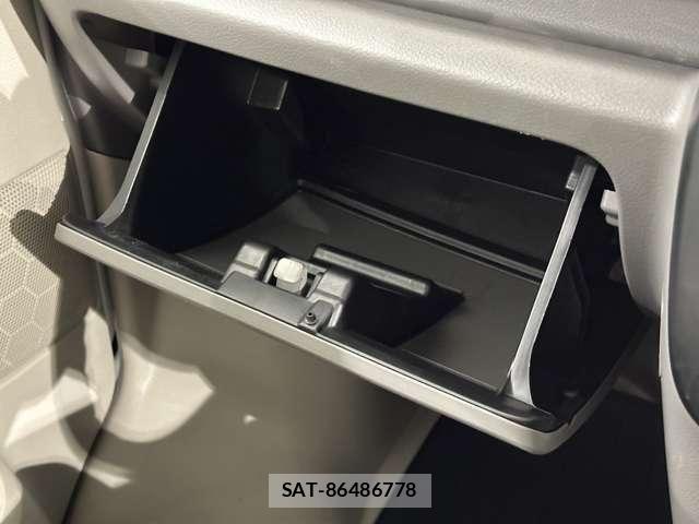 Nissan CLIPPER 2020-12 6816371-18