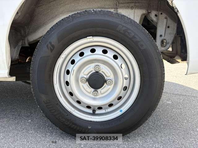 Nissan CLIPPER 2019-04 6910687-12