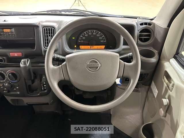 Nissan CLIPPER 2018-04 7223128-9