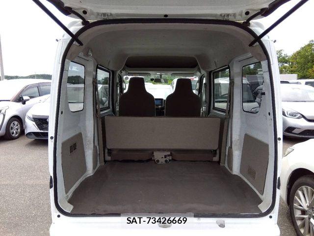 Nissan CLIPPER 2020-06 7215435-6