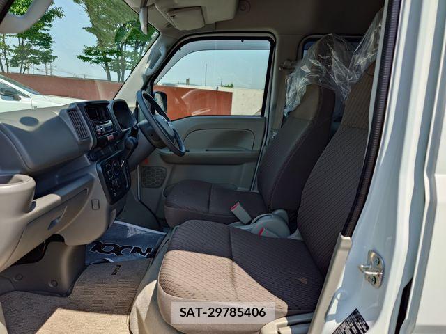 Nissan CLIPPER 2022-05 7251810-19