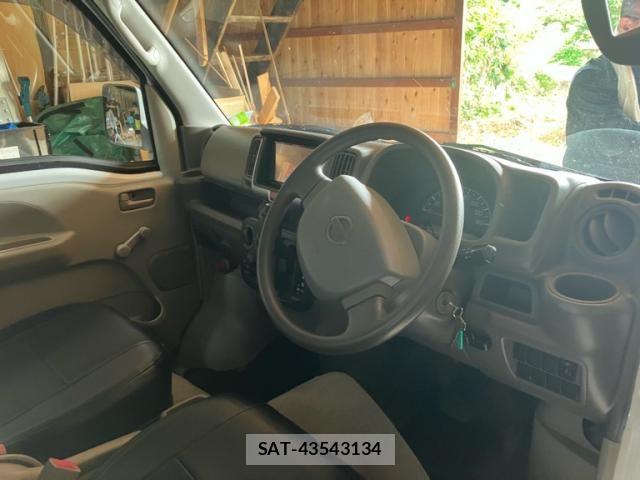 Nissan CLIPPER 2016-05 7251806-10